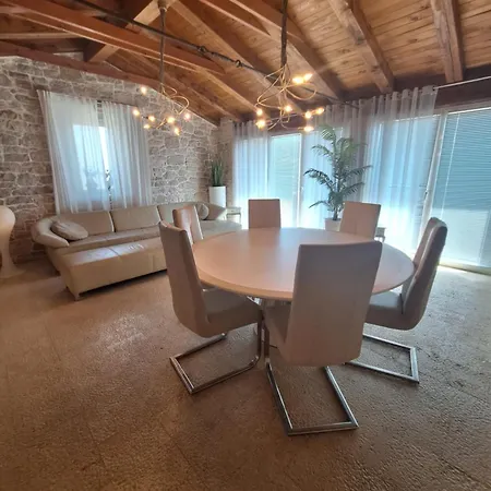 Vakantiehuis Casa Dell 'amore Poreč