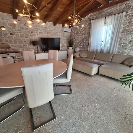 Casa Dell 'amore Vakantiehuis Poreč